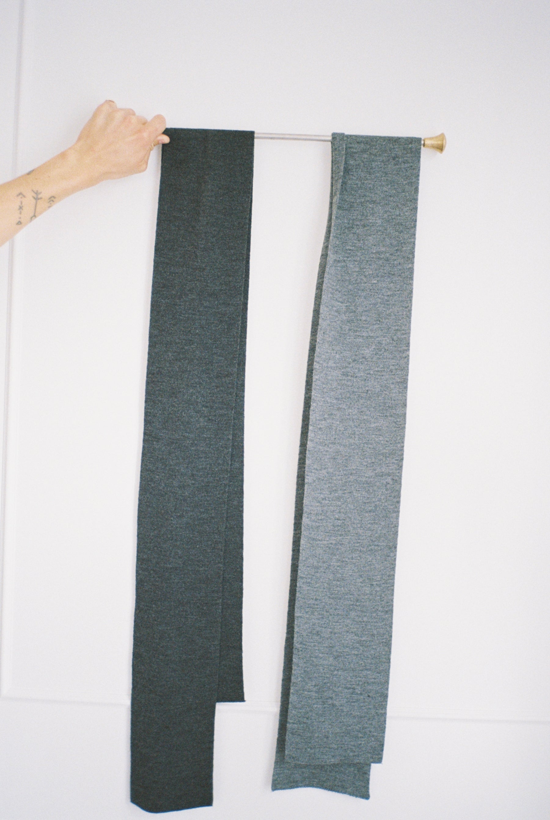 OKTOBER Scarf - Dark Gray